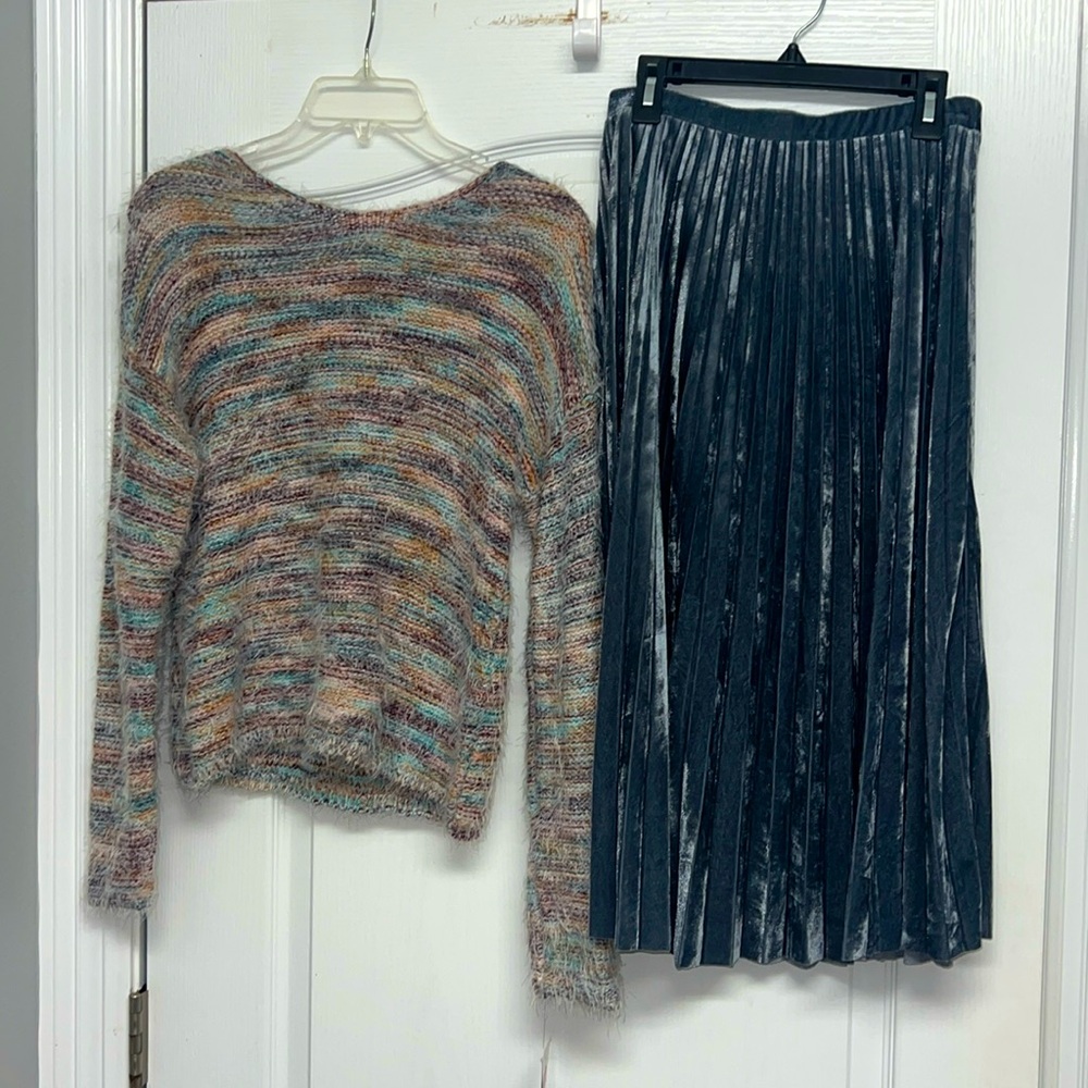 2 Piece Dillards Set